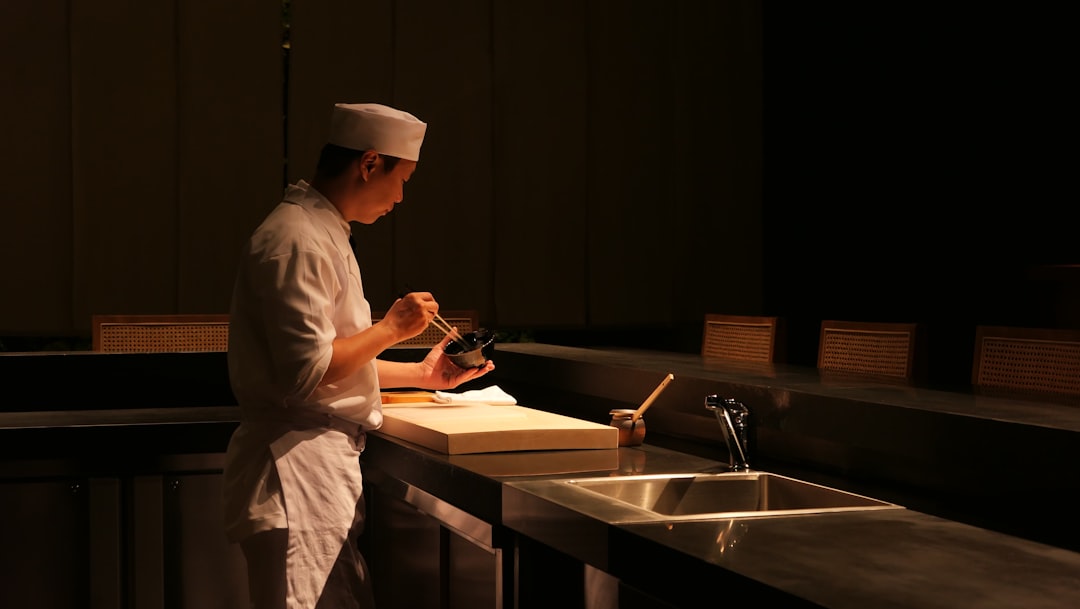 旅館のスタッフシフト管理を効率化するシステム比較【2024年最新版】
